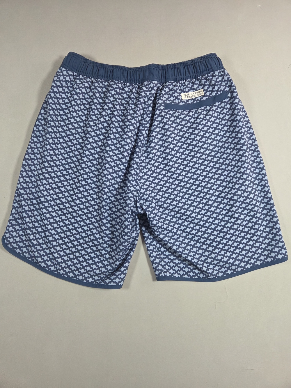 Fair Harbor Men's Navy Anchor Printed Board Shorts Size Large - Picture 8 of 10